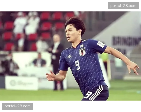 南野拓实重伤迫使森保一调整阵型,三笘薰或推至更靠前位置 南野拓实重伤迫使森保一调整阵型,三笘薰或推至更靠前位置